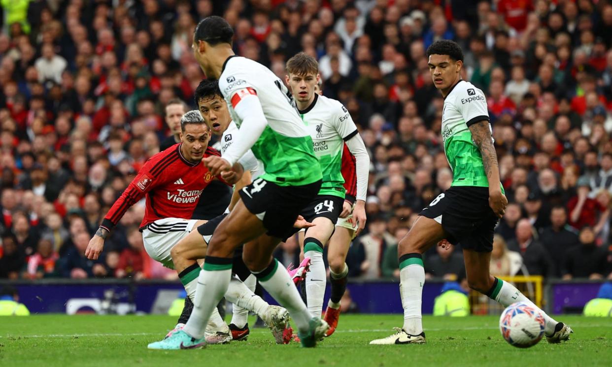<span>Antony, who ended up at left-back, scores Manchester United’s second goal against Liverpool.</span><span>Photograph: Molly Darlington/Reuters</span>