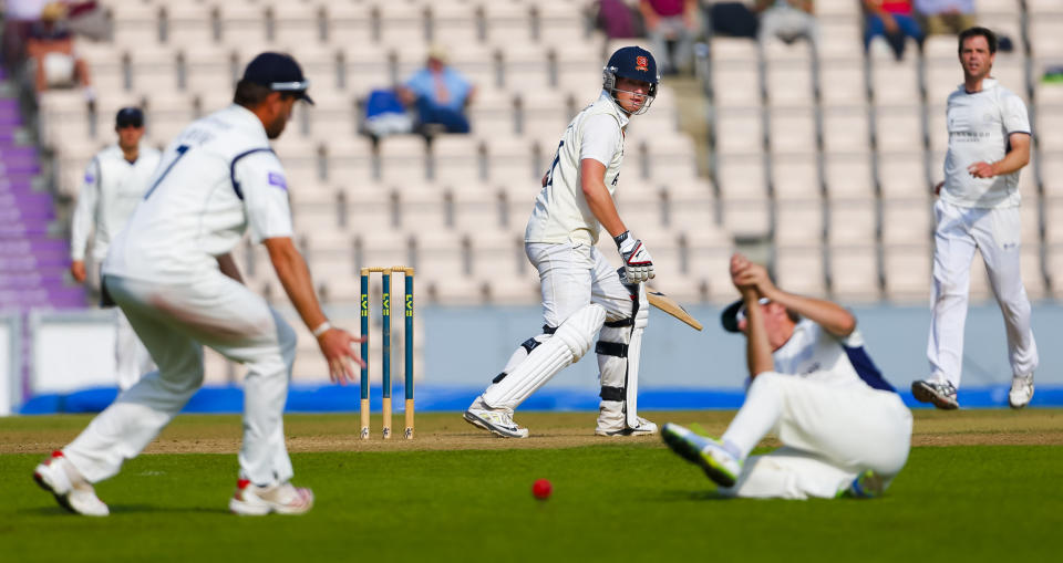 Cricket - LV= County Championship - Division Two - Hampshire v Essex - Day Two - Ageas Bowl