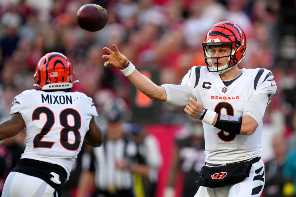 Cincinnati Bengals quarterback Joe Burrow (9) throws in the first quarter during a Week 15 NFL game against the Tampa Bay Buccaneers, Sunday, Dec. 18, 2022, at Raymond James Stadium in Tampa, Fla. 