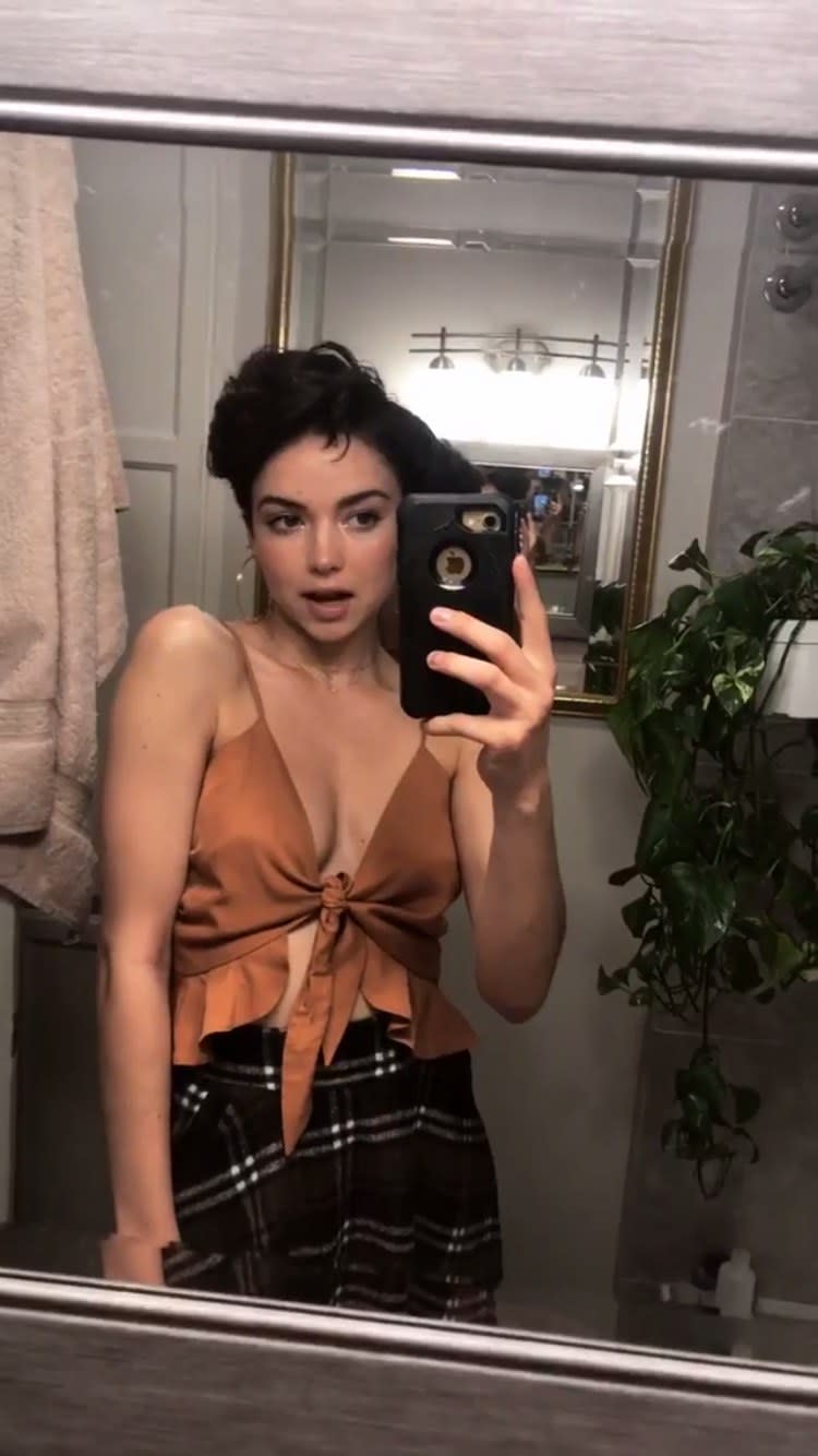 Find out what "Bachelor" contestant Bekah Martinez had to say about fans complimenting her "flawless" skin with a selfie on Instagram.