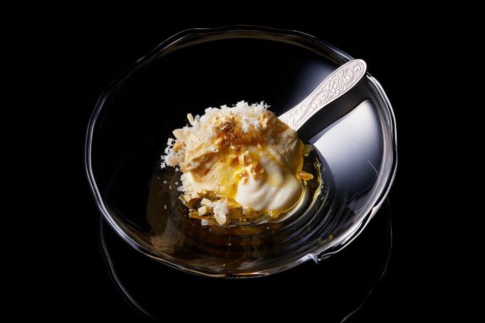 El helado más caro del mundo del fabricante japonés Cellato es una combinación de ingredientes de lujo de Italia y Japón. (Crédito: Cortesía de Guinness World Records)
