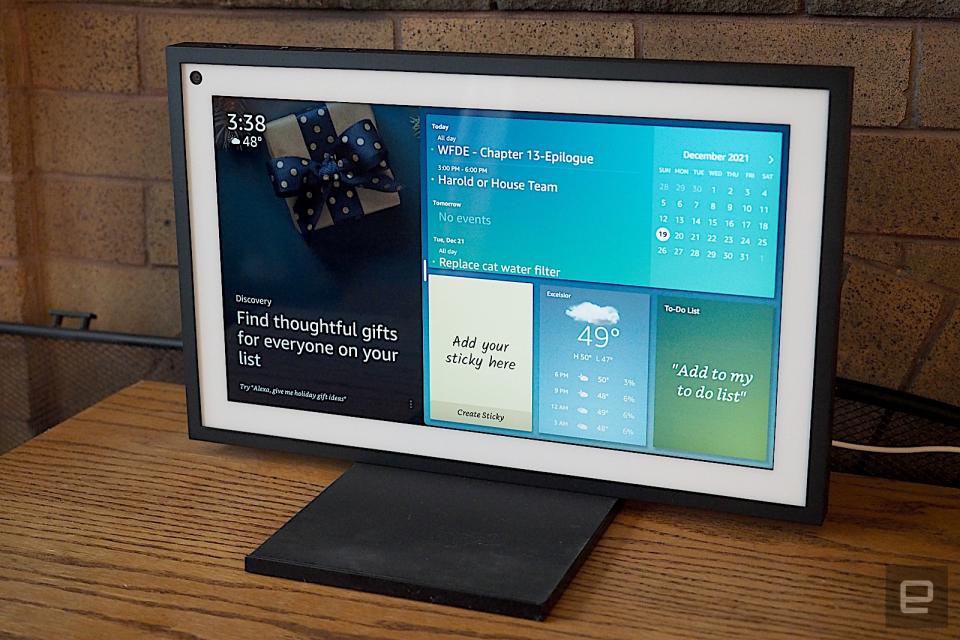 <p>Amazon Echo Show 15</p> 