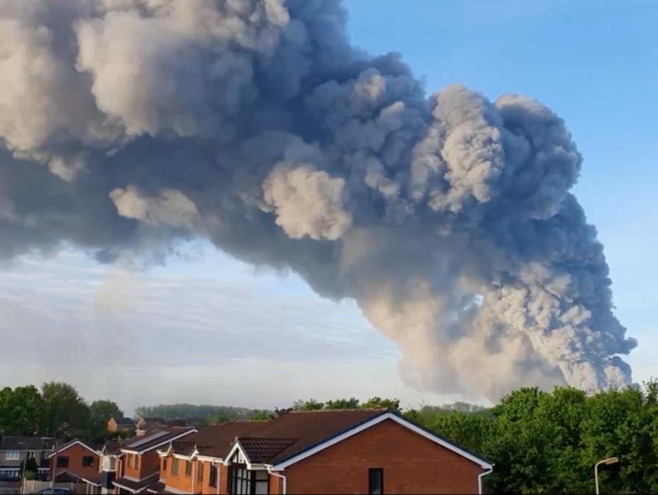 Smoke from the Cannock fire can be seen for miles (DavidGouge/X)