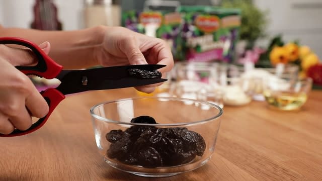 cut the prunes