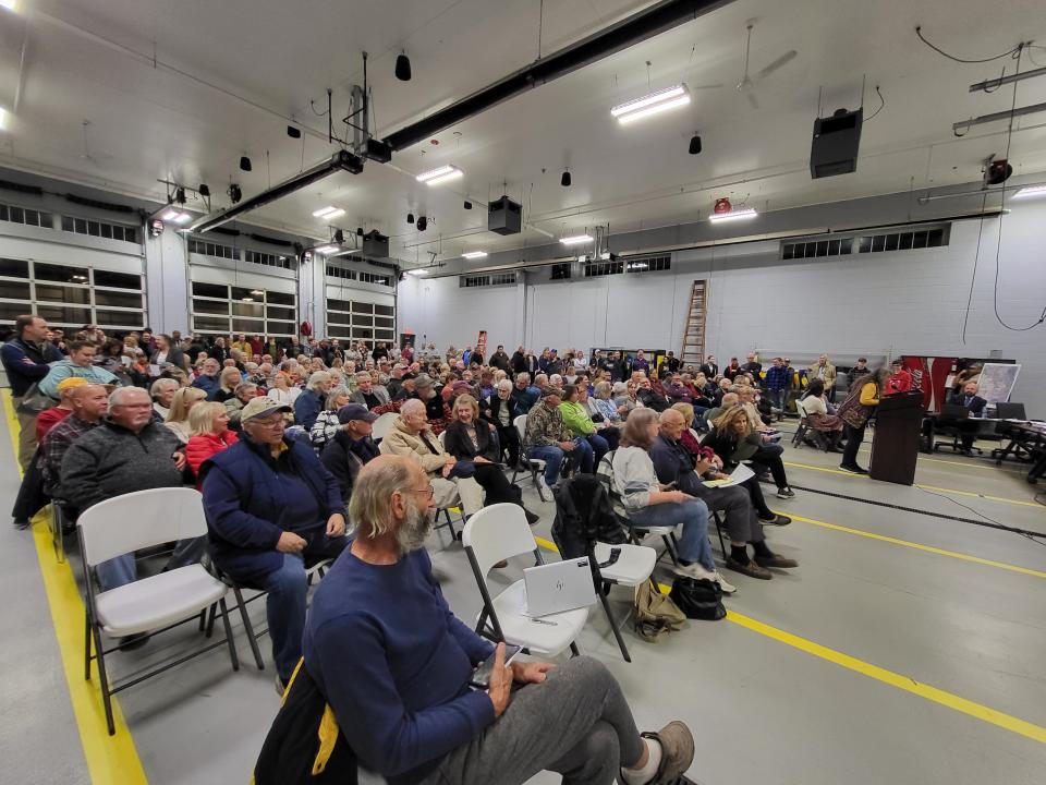 A crowded meeting Oct. 10, 2023 at the Fort Gratiot Planning Commission in Michigan, where officials were considering a 900-acre solar development.