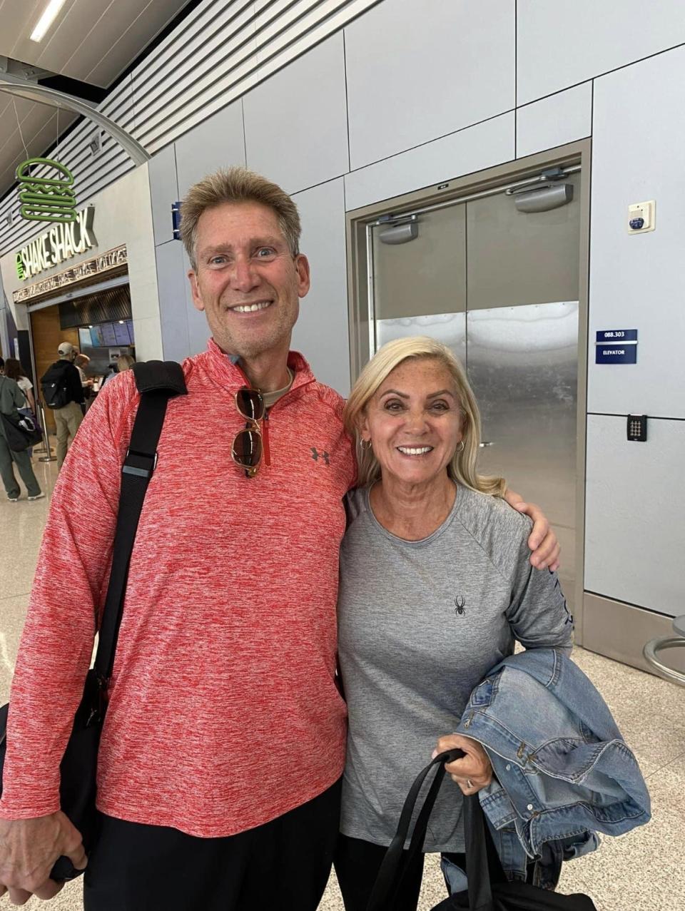 "The Golden Bachelor" star Gerry Turner and Westfield resident Sue Washam at Indianapolis International Airport on Oct. 11, 2023.