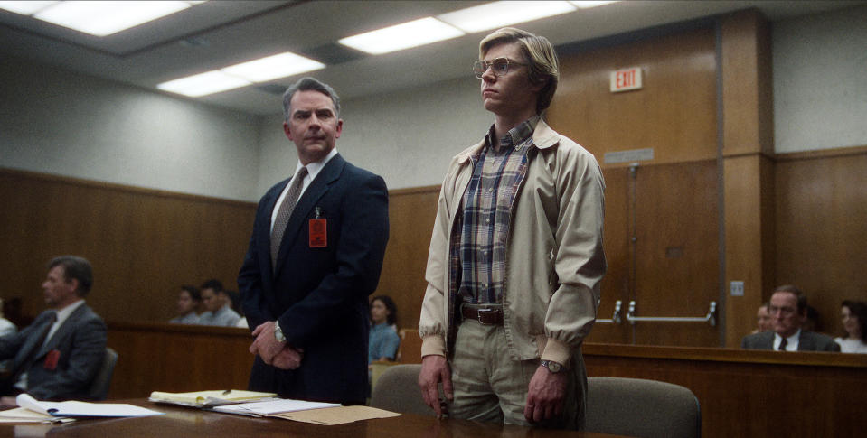 Ron Bush as Jeffrey’s Lawyer and Evan Peters as Jeffrey Dahmer in 