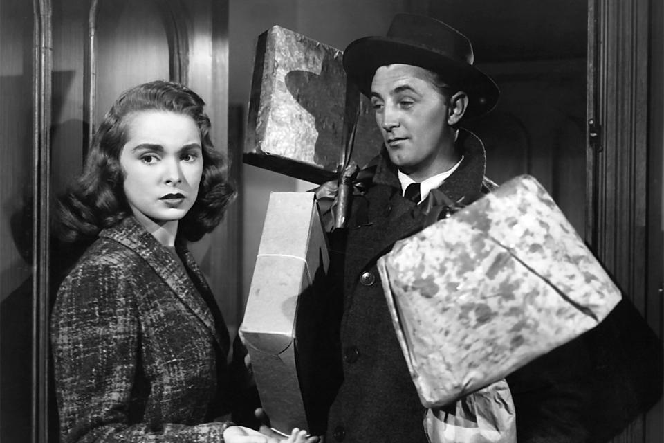 HOLIDAY AFFAIR, Janet Leigh, Robert Mitchum, 1949