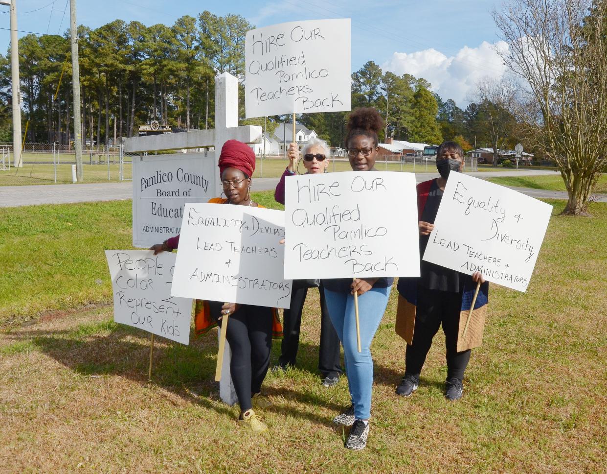 Pamlico County Schools has agreed to a Jan. 31 meeting with local parents and NAACP members concerned about the school system's hiring practices for Black and Hispanic teachers and administrators.