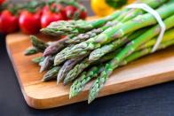 <p><strong>Quantity:</strong> 5 large asparagus spears </p><p><strong>Per serving:</strong> 20 calories, 2.2 g protein, 3.9 g carbs, 0.1 g fat</p>