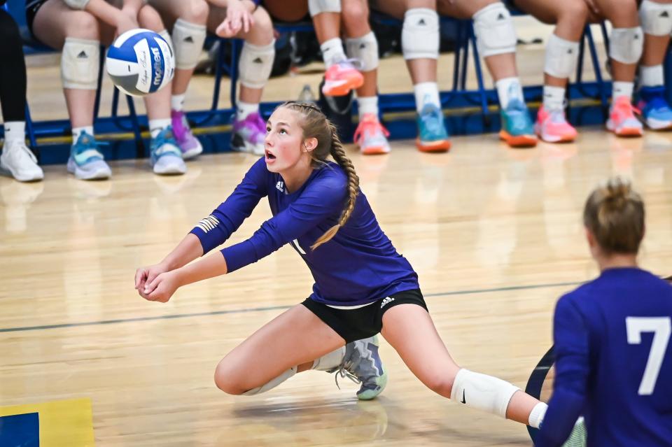 Oconomowoc outside hitter Marlee Sivak receives a serve in a Classic 8 match on Sept. 12. Oconomowoc is ranked No. 2 in our final girls volleyball rankings of the season.