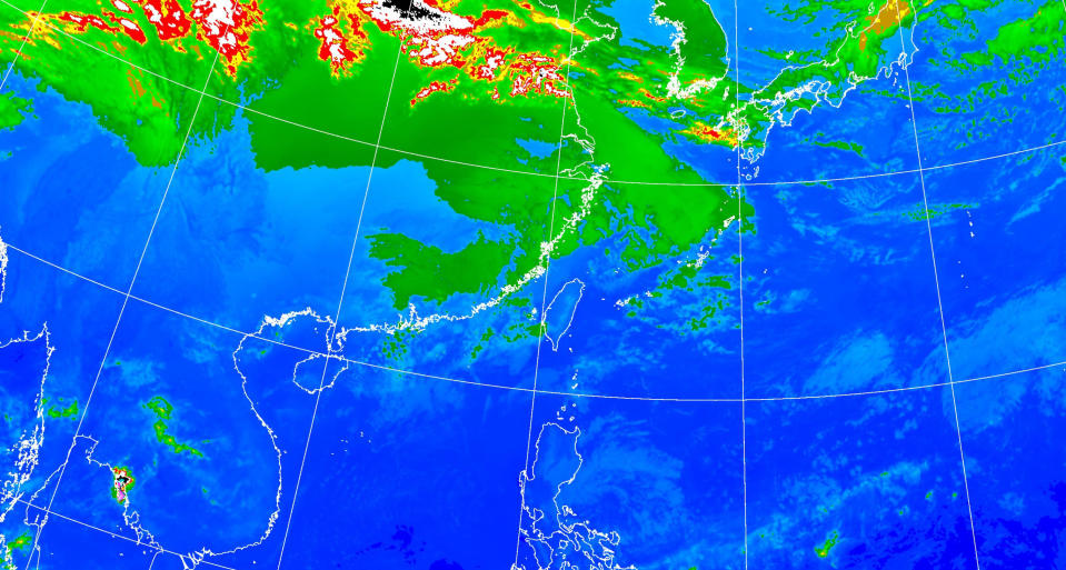 今、明（4、5日）高溫回升，明天會熱出夏天感。（圖取自中央氣象署網站）