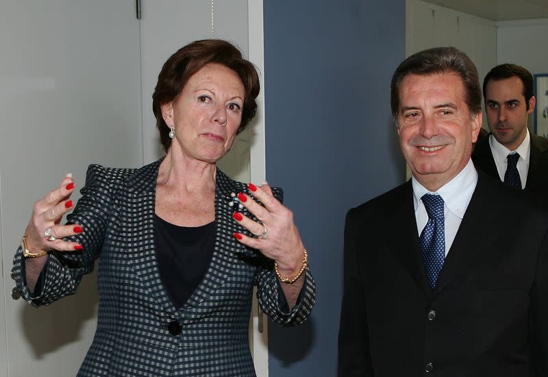 FOTO DE ARCHIVO: La ex comisaria de Competición de la Unión Europea, Neelie Kroes, en Bruselas