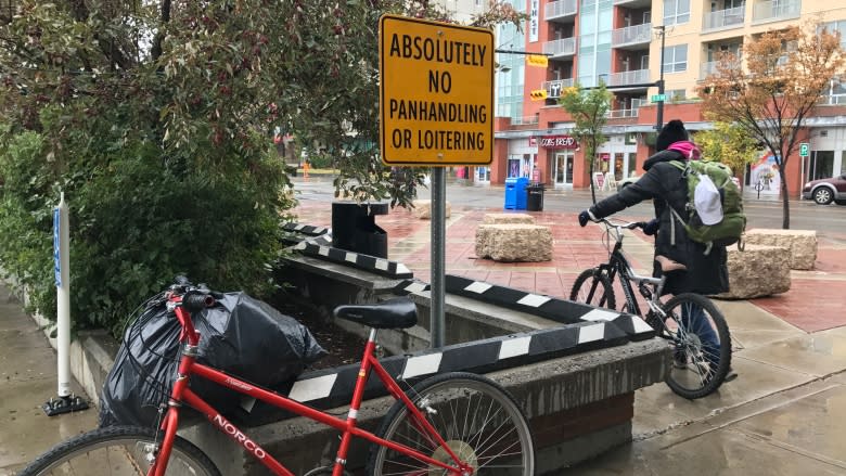 Kensington Safeway called out online for installing 'anti-people' barriers