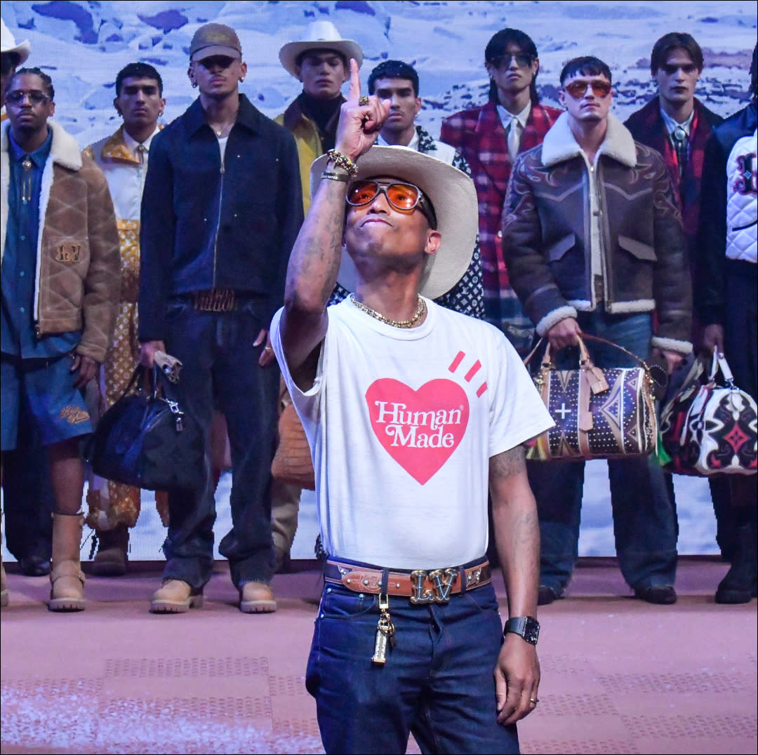  Celebrities-louis-vuitton-pharrell-williams. 