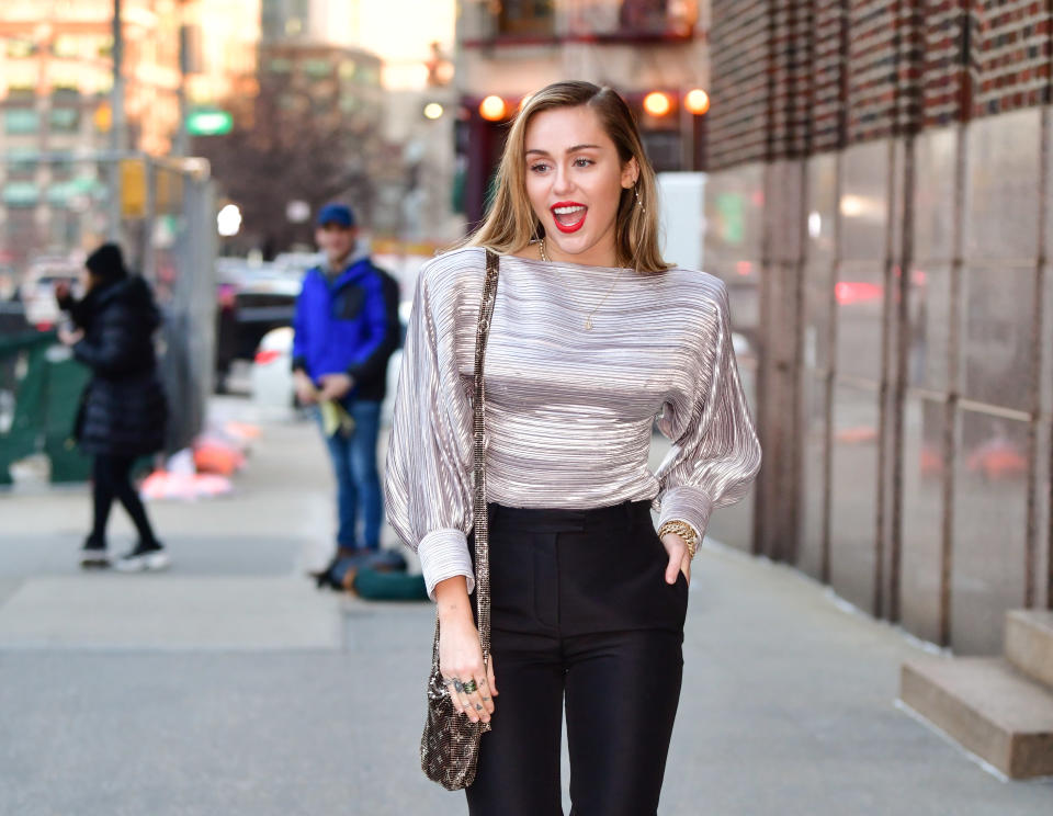 Miley Cyrus arrives at a radio interview on Dec. 10, 2018, in New York City. (Photo: James Devaney/GC Images)