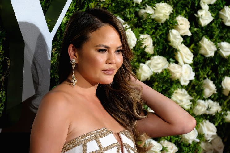 Chrissy Teigen suffers from period skin too. (Photo: Getty Images)