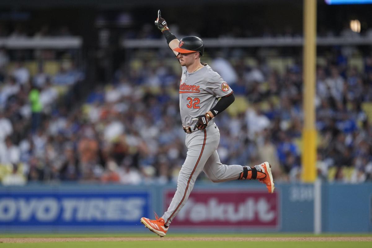 O’Hearn and Urías homer to lift Orioles over NL West-leading Dodgers 3-2 in interleague clash