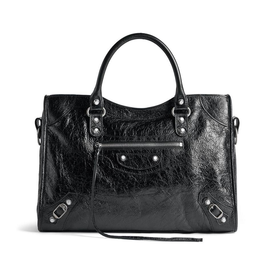 <p><a href="https://go.redirectingat.com?id=74968X1596630&url=https%3A%2F%2Fwww.balenciaga.com%2Fen-us%2Fle-city-medium-bag--black-7977862AA9S1000.html&sref=https%3A%2F%2Fwww.elle.com%2Ffashion%2Faccessories%2Fa60400720%2Fbalenciaga-city-bag-relaunch%2F" rel="nofollow noopener" target="_blank" data-ylk="slk:Shop Now;elm:context_link;itc:0;sec:content-canvas" class="link ">Shop Now</a></p><p>Le City Medium Bag in Black</p><p>balenciaga.com</p><p>$2850.00</p>