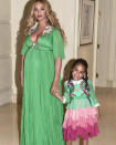 <p>Queen Bey has embraced the matchy-matchy looks with Blue. We’re sure the trend will continue when the babies arrive. (Photo: <a rel="nofollow noopener" href="https://www.instagram.com/p/BRYtZqjAy-g/?taken-by=beyonce&hl=en" target="_blank" data-ylk="slk:Beyoncé via Instagram;elm:context_link;itc:0;sec:content-canvas" class="link ">Beyoncé via Instagram</a>) </p>