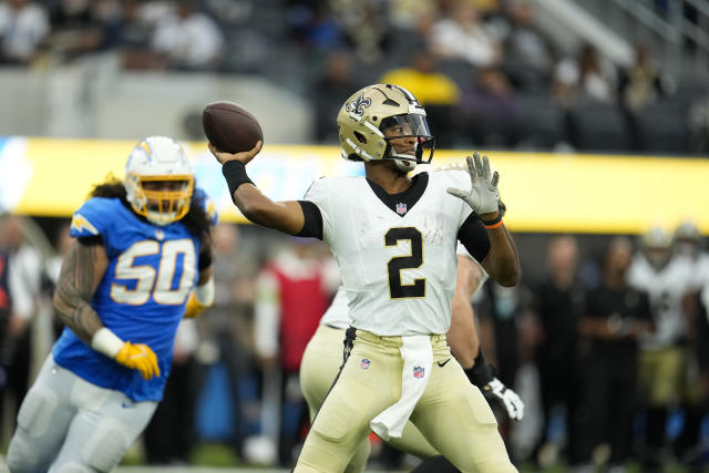 Winston directs 3 scoring drives as Saints hold on for victory over Chargers