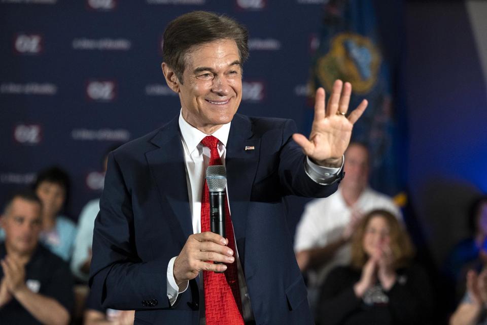 Dr. Mehmet Oz, celebrity physician and US Republican Senate candidate for Pennsylvania, speaks during a town hall in Bell Blue, Pennsylvania, US, on Monday, May 16, 2022.