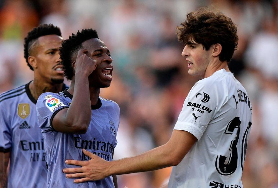 Vinicius responds to abuse from the stands  (REUTERS)