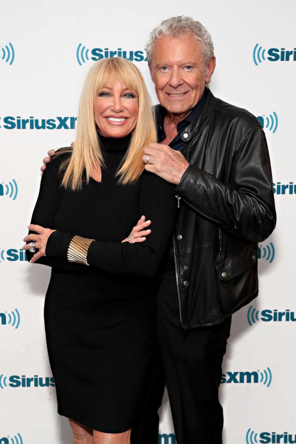 PHOTO: Suzanne Somers and husband Alan Hamel visit the SiriusXM Studios on November 15, 2017 in New York City. (Cindy Ord/Getty Images)