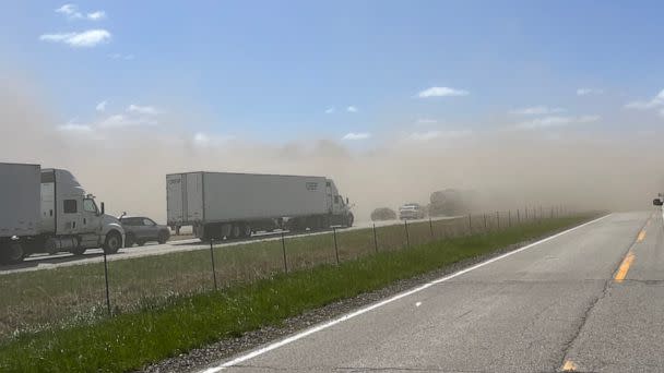 PHOTO: Multiple people were killed in a crash on Interstate 55 in Montgomery County, Ill., on Monday, May 1, 2023. (@gwith99/Twitter)