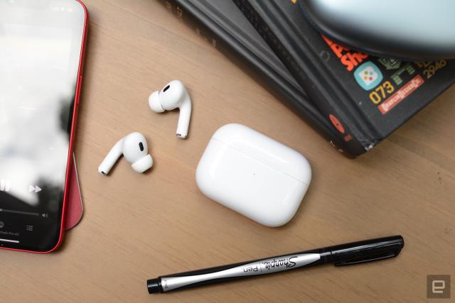 Earphones Apple Airpods 2019