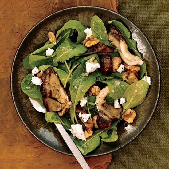 Arugula Salad with Grilled Mushrooms and Goat Cheese