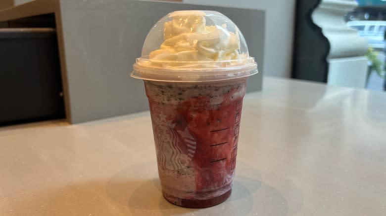 Chocolate-Covered Strawberry Crème Frappuccino