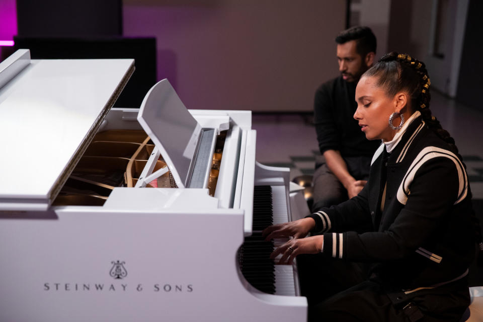Alicia Keys and Hrishkesh Hirway in 'Song Exploder'<span class="copyright">Matt Sayles/Netflix</span>