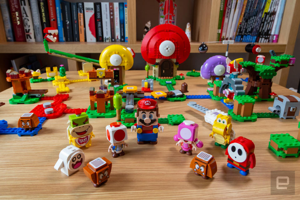 Lego Super Mario