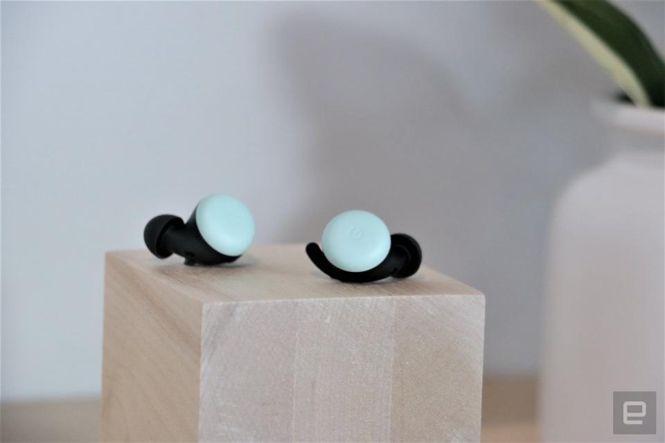 Pixel Buds 2020 first look