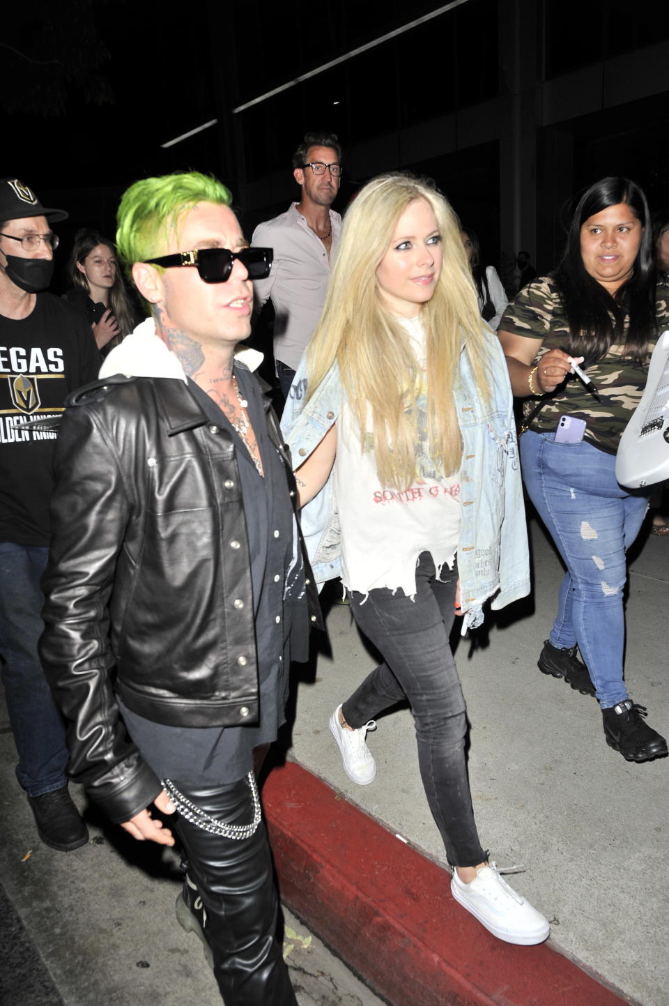 Avril Lavigne and Mod Sun are followed by fans after a date on July 8, 2021. - Credit: Mr Photoman / SplashNews.com