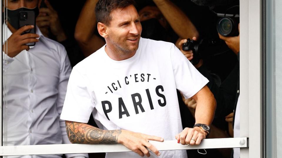 Messi wearing a Rolex Rose Gold Oyster Perpetual Yacht-Master, Ref. 126655