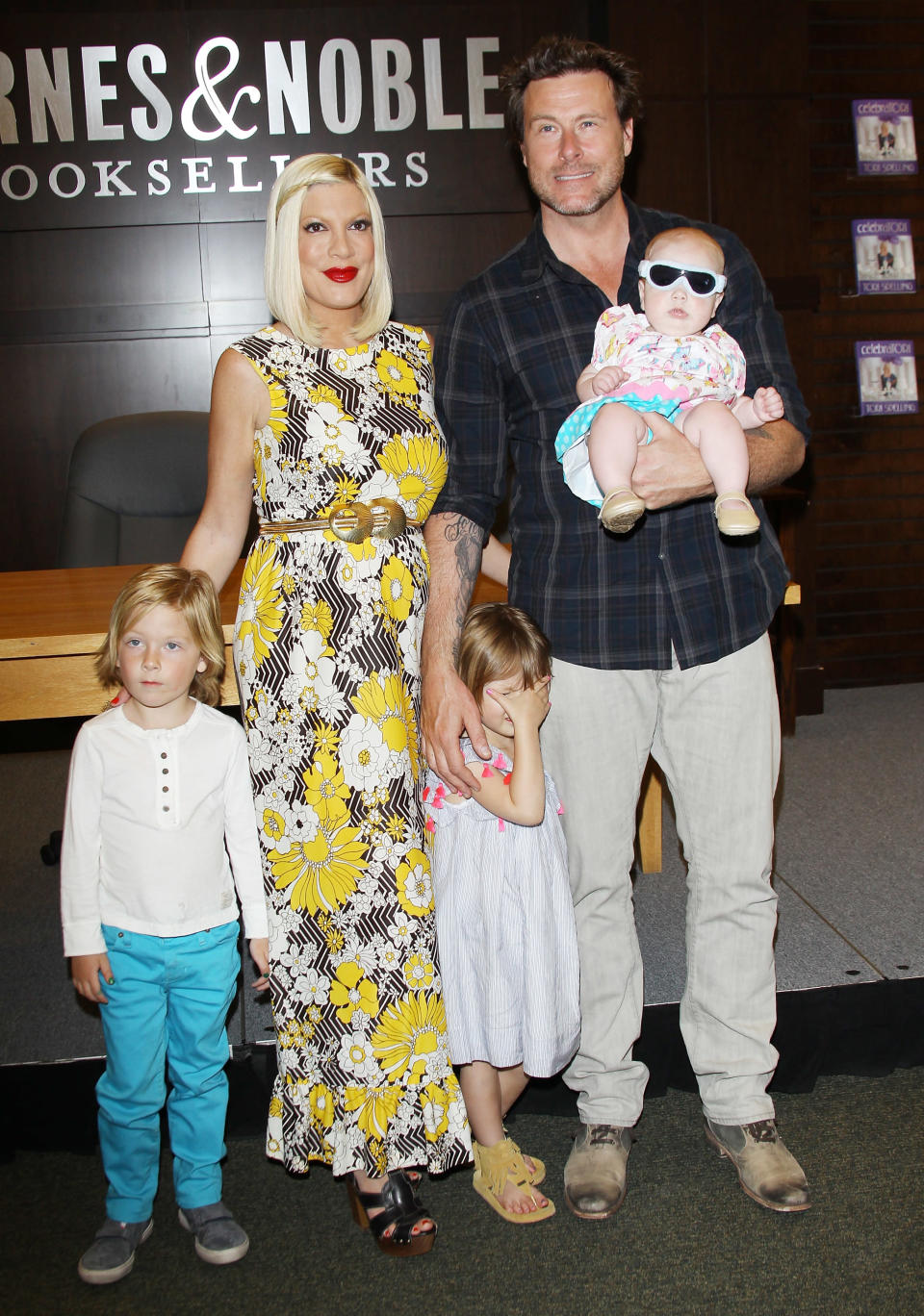 Tori Spelling Signs Copies Of Her New Book