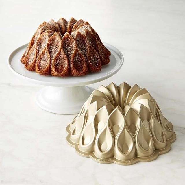 Gorgeous Bundt Pans That Will Make You Want to Bake a Cake Right Now -  Yahoo Sports
