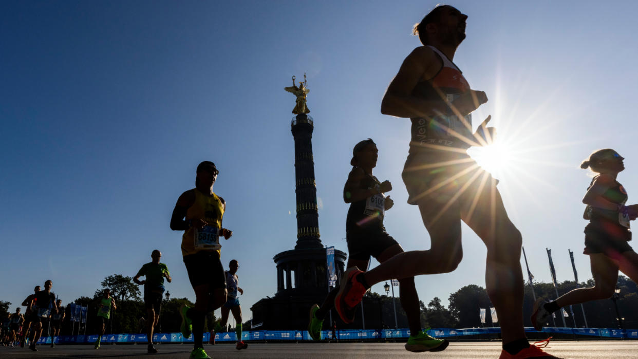  Runners in the 2021 Berlin Marathon. 