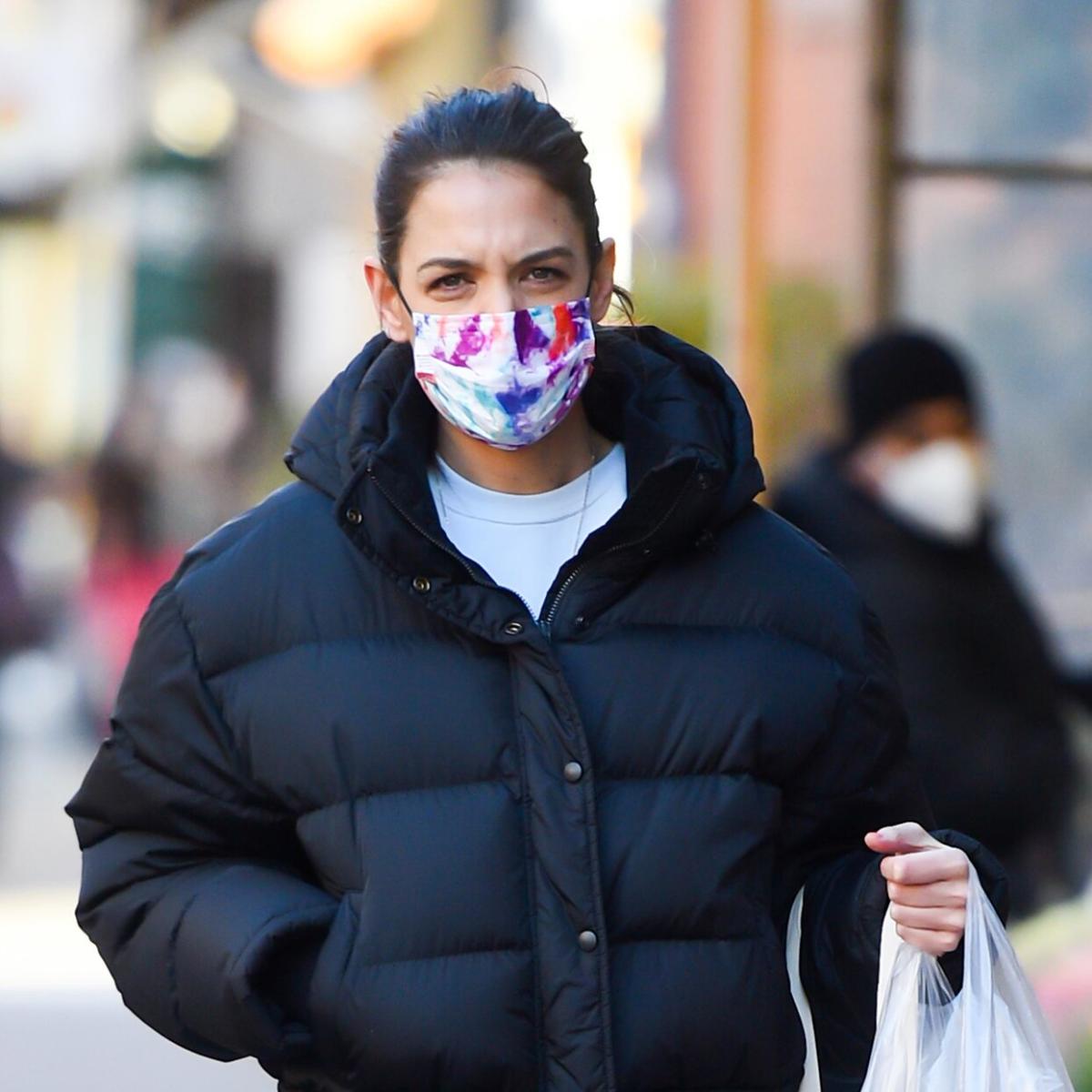 katie holmes puffer jacket