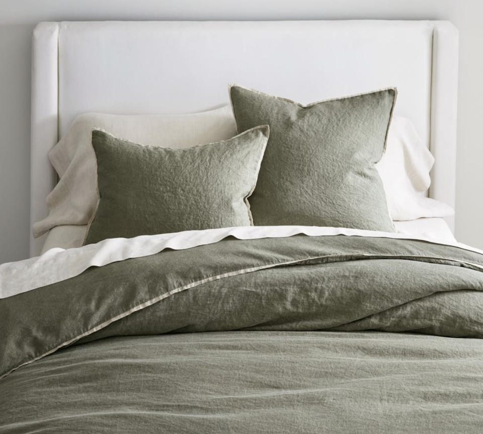 <p><a href="https://go.redirectingat.com?id=74968X1596630&url=https%3A%2F%2Fwww.potterybarn.com%2Fproducts%2Fbelgian-flax-linen-contrast-flange-duvet-cover-loden-flax%2F&sref=https%3A%2F%2Fwww.esquire.com%2Flifestyle%2Fg41073467%2Fbest-duvet-covers%2F" rel="nofollow noopener" target="_blank" data-ylk="slk:Shop Now;elm:context_link;itc:0;sec:content-canvas" class="link ">Shop Now</a></p><p>Belgian Flax Linen Duvet Cover</p><p>potterybarn.com</p><p>$219.00</p>