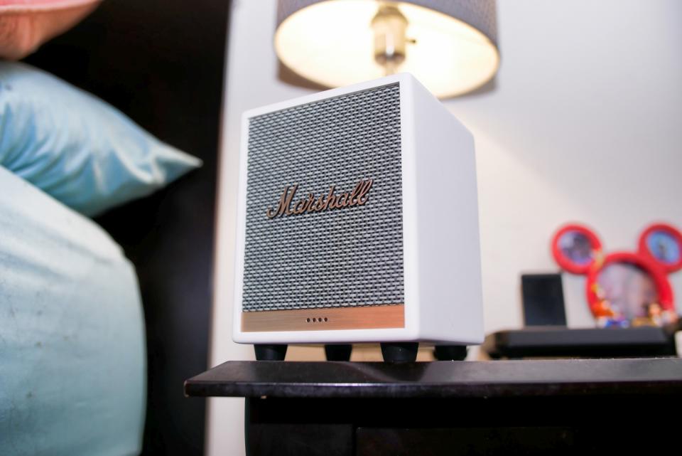 Marshall Uxbridge Voice on nightstand