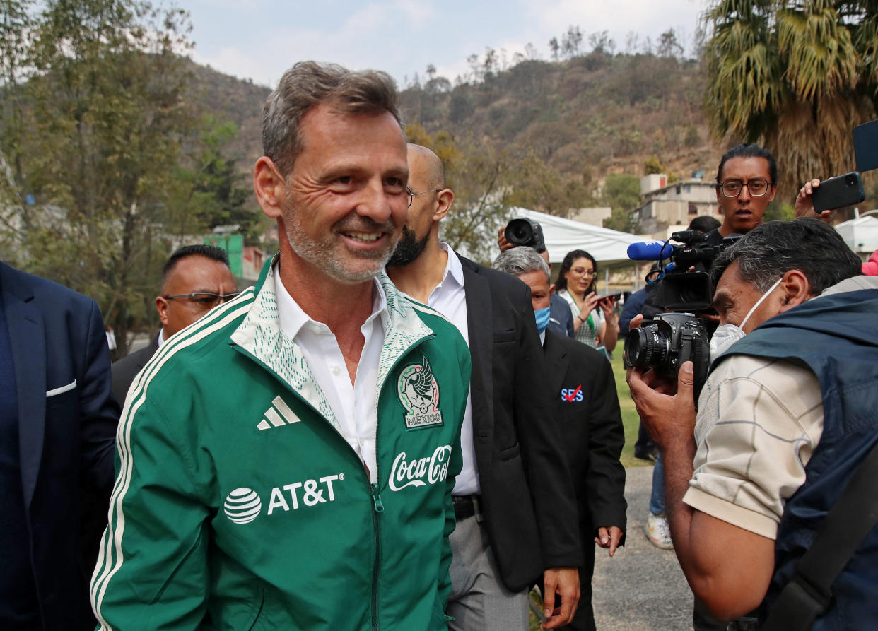 México tiene nuevo entrenador para su Selección: Diego Cocca, presentado ante la prensa en el Centro de Alto Rendimiento. (REUTERS/Henry Romero)