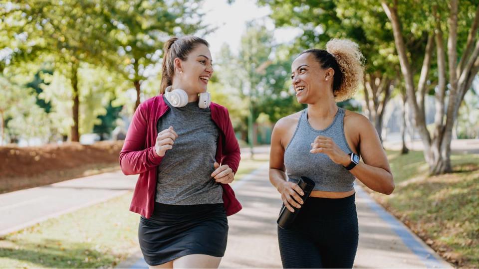 women running together; global running day