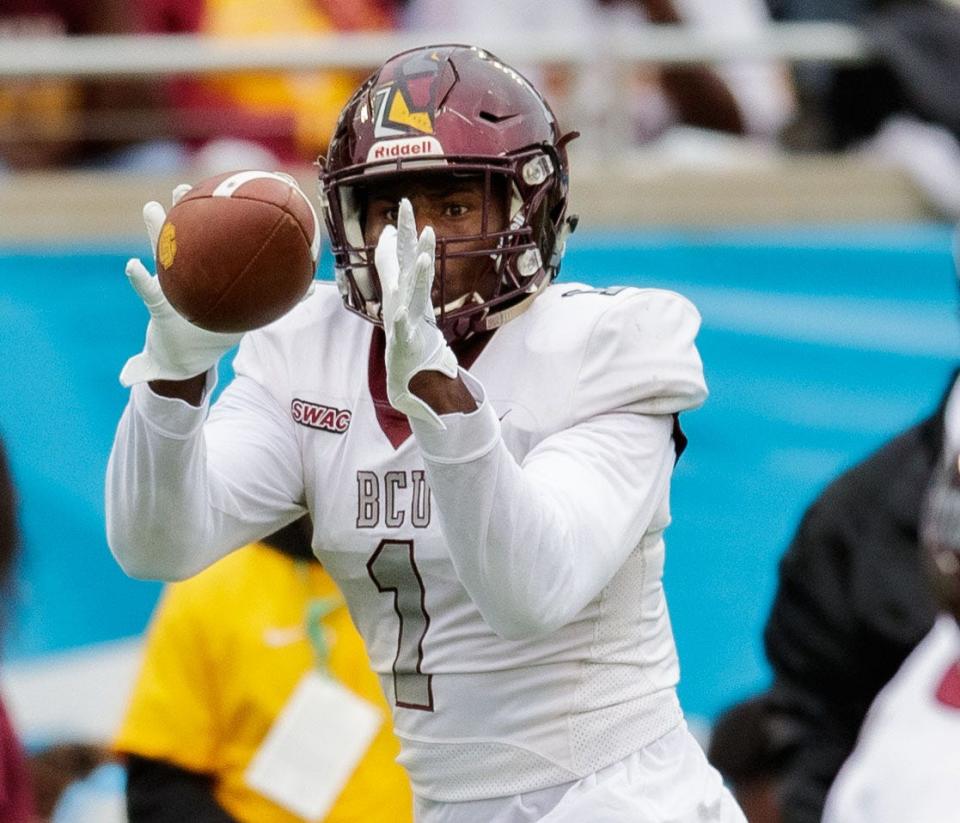 Bethune-Cookman tight end Kemari Averett faced double teams for much of Saturday's contest against South Carolina State. He finished with only one catch.