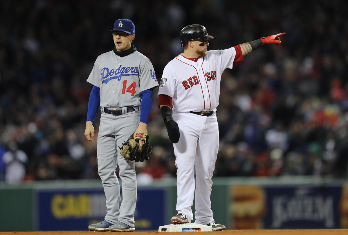 New York Yankees have few answers against Dodgers pitching in 2-1 loss