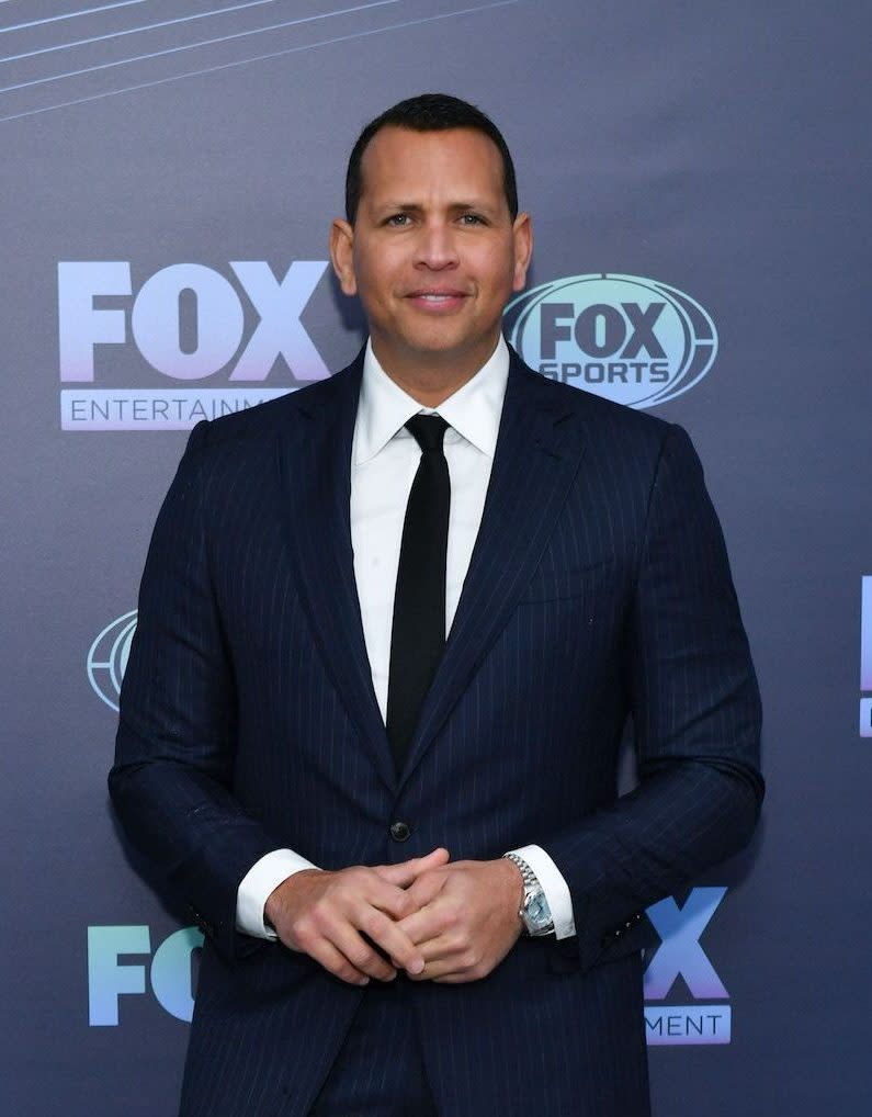 Alex Rodriguez Reveals He-s Been Diagnosed With Early-Stage Gum Disease