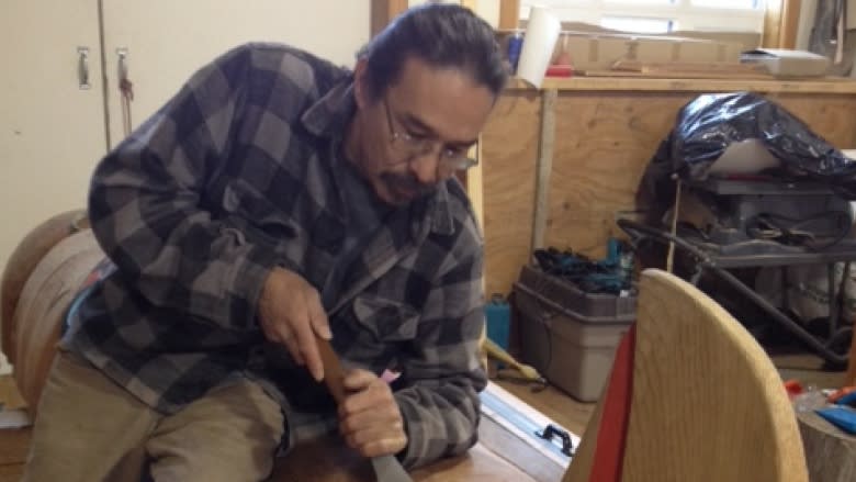 Yukon's royal carver: First Nations artist makes gift for Prince William