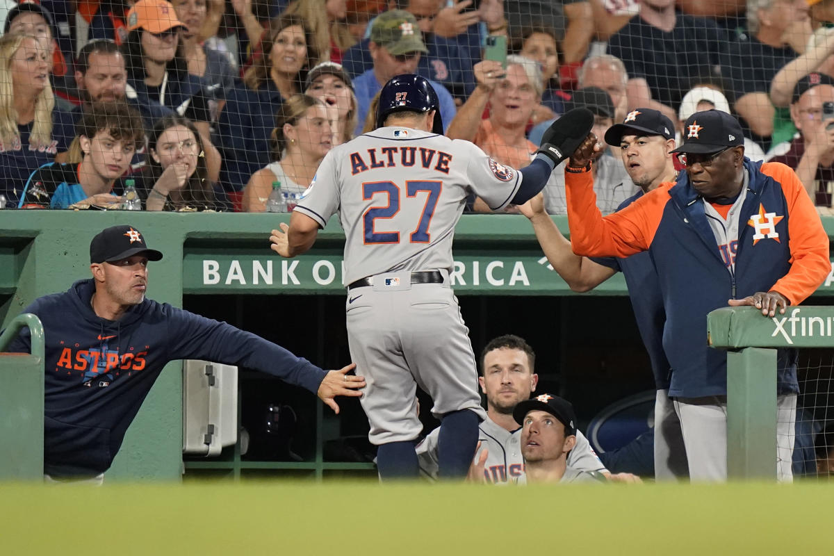 Jose Altuve hits for cycle against Red Sox